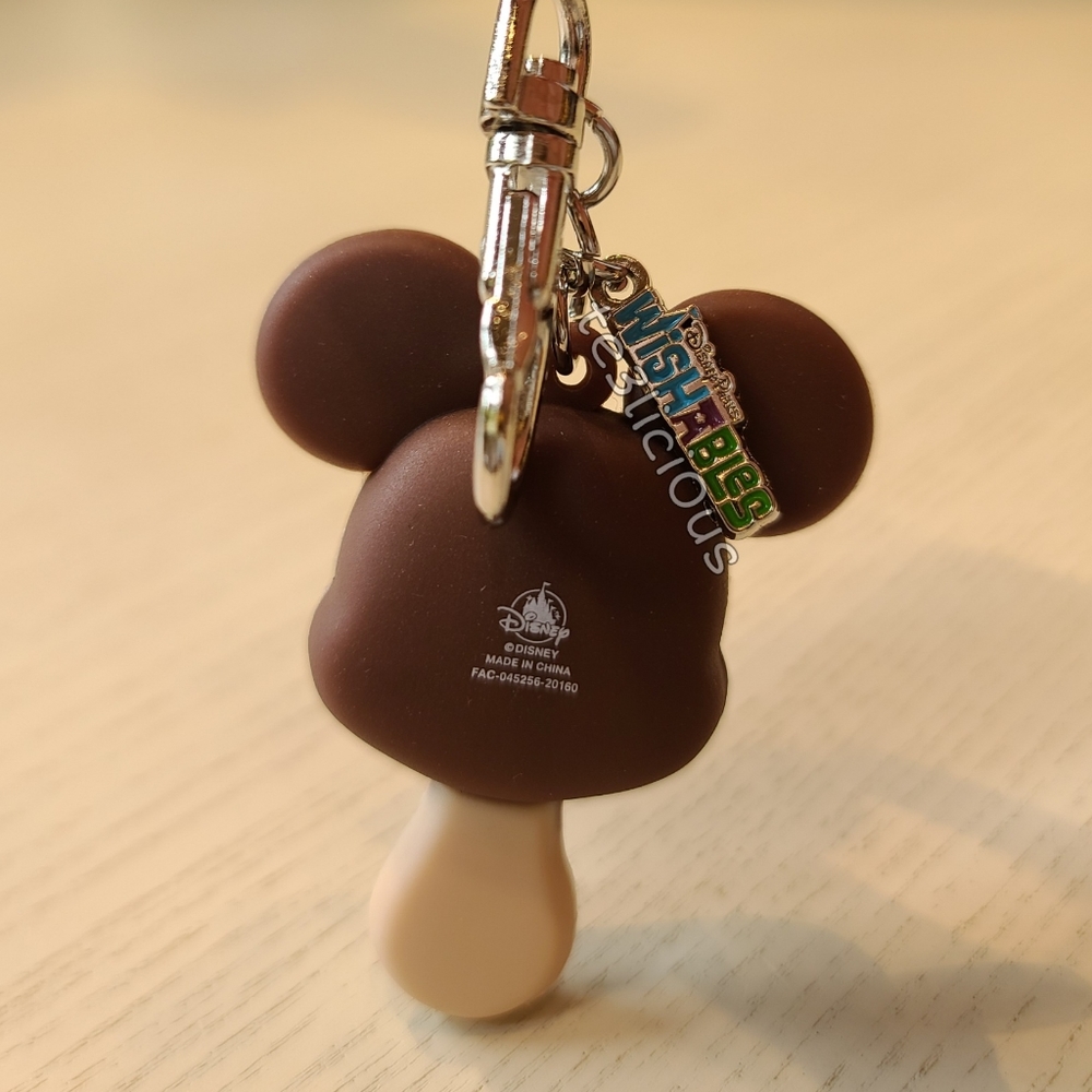 DISNEY PARKS WISHABLES ICE CREAM BAR KEYCHAIN - Picture 7 of 8